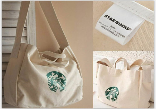 Túi tote đeo chéo in logo thương hiệu Starbucks