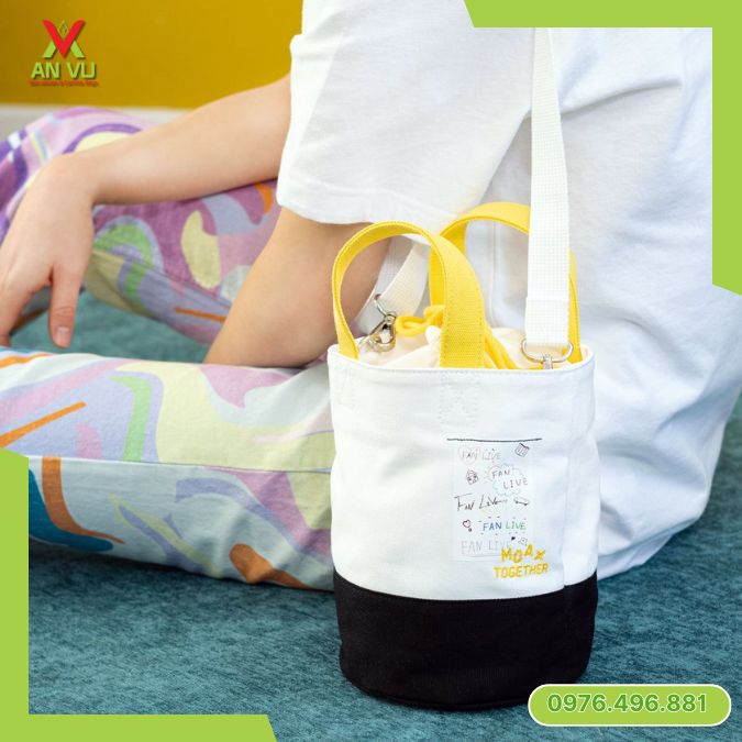 Túi tote hình trụ có tay xách dài tùy chỉnh