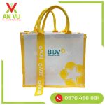 Mẫu túi vải đay BIDV