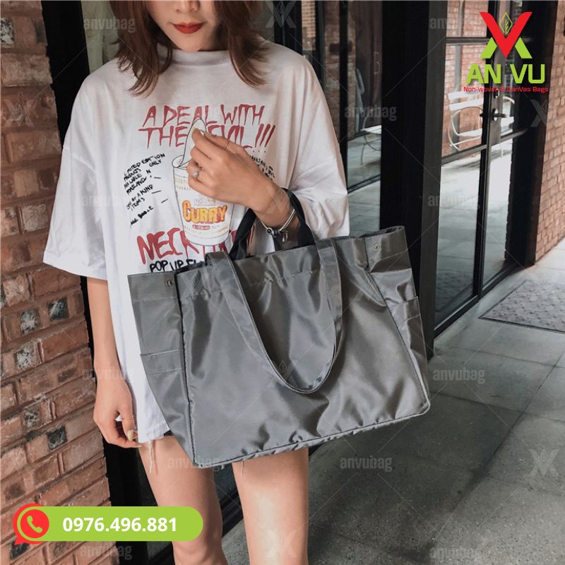 Túi tote vải dù chống nước - thiết kế với kích thước lớn